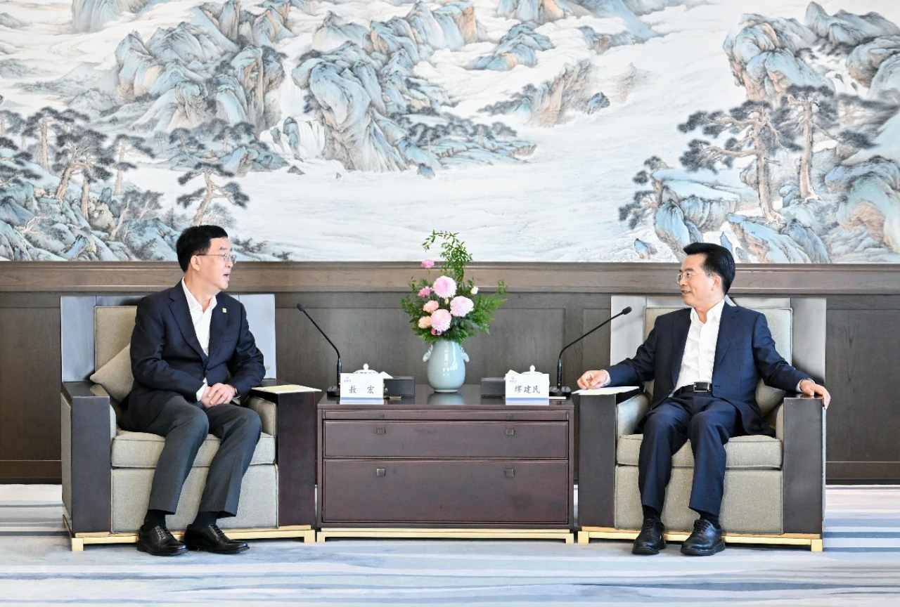 “招”“稀”相处 共赢未来丨中国稀土集团与招商局集团签署战略合作协议